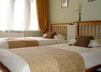 Crescent 4*